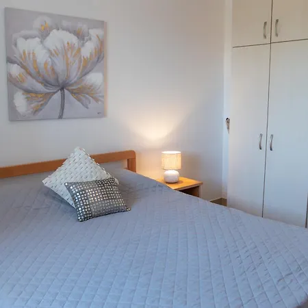 Zora Apartman Dobropoljana