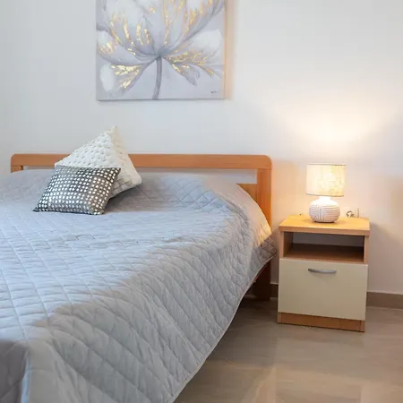 Apartman Zora Dobropoljana